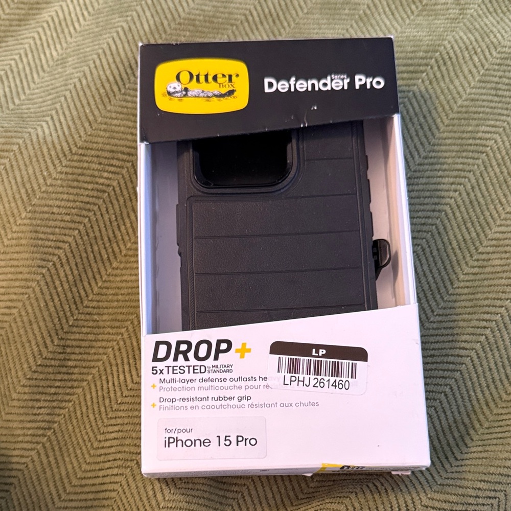 New in box OtterBox Defender Pro Black Case for iPhone 15 Pro
